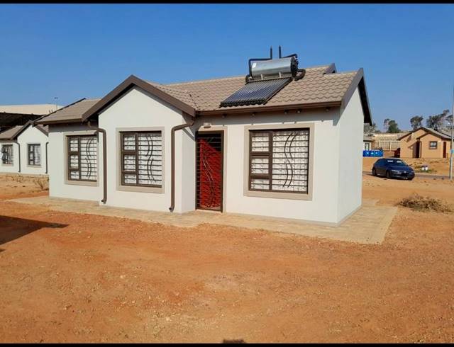 2 BEDROOM HOUSE FOR SALE IN WILFORDON